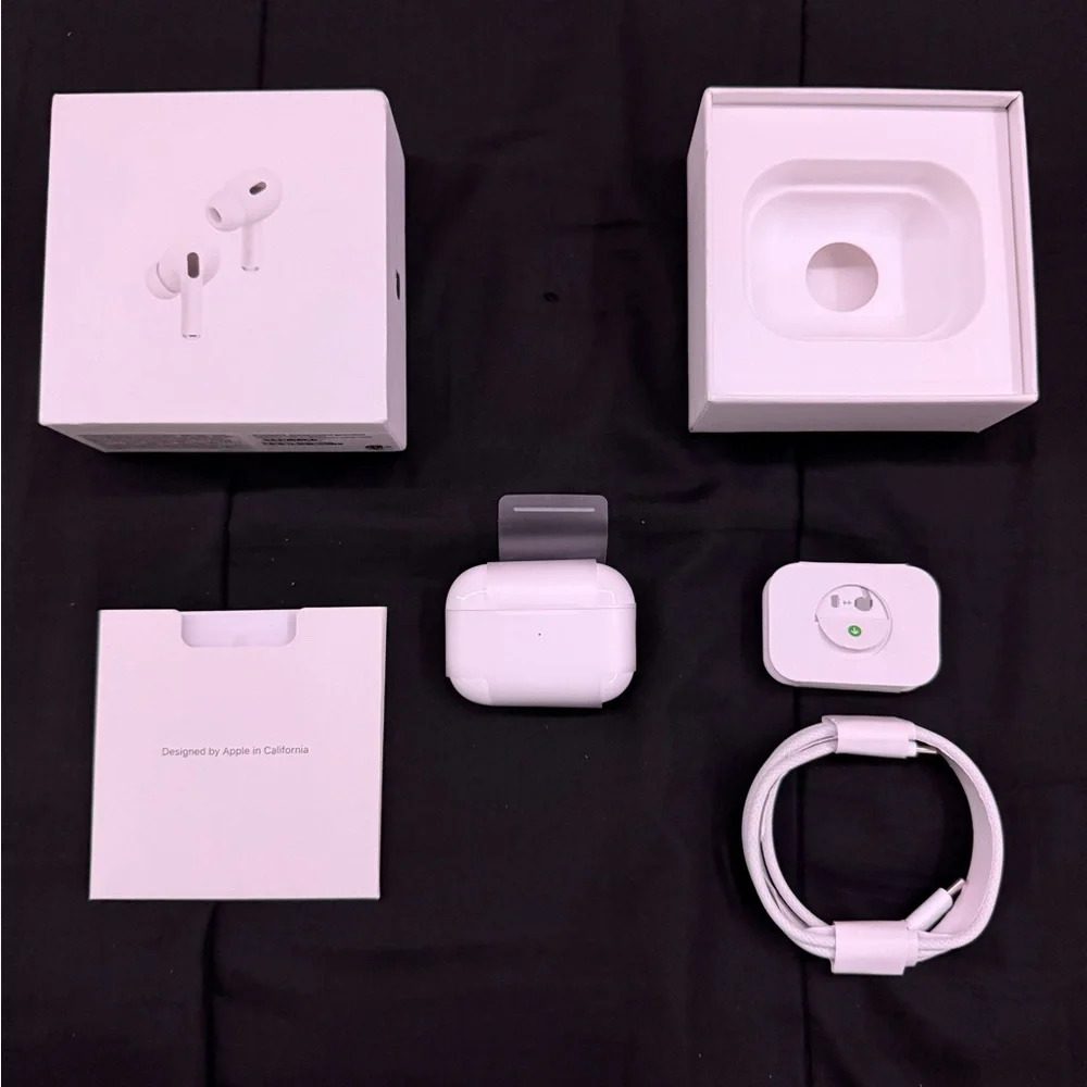 Apple AirPods Pro with White Charging Case